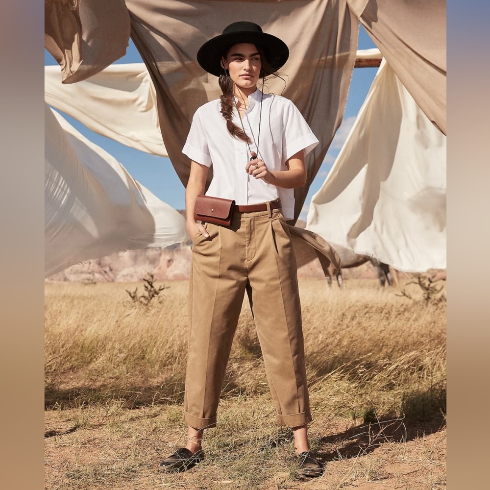 Banana Republic Authentic Pleated Chino NWT